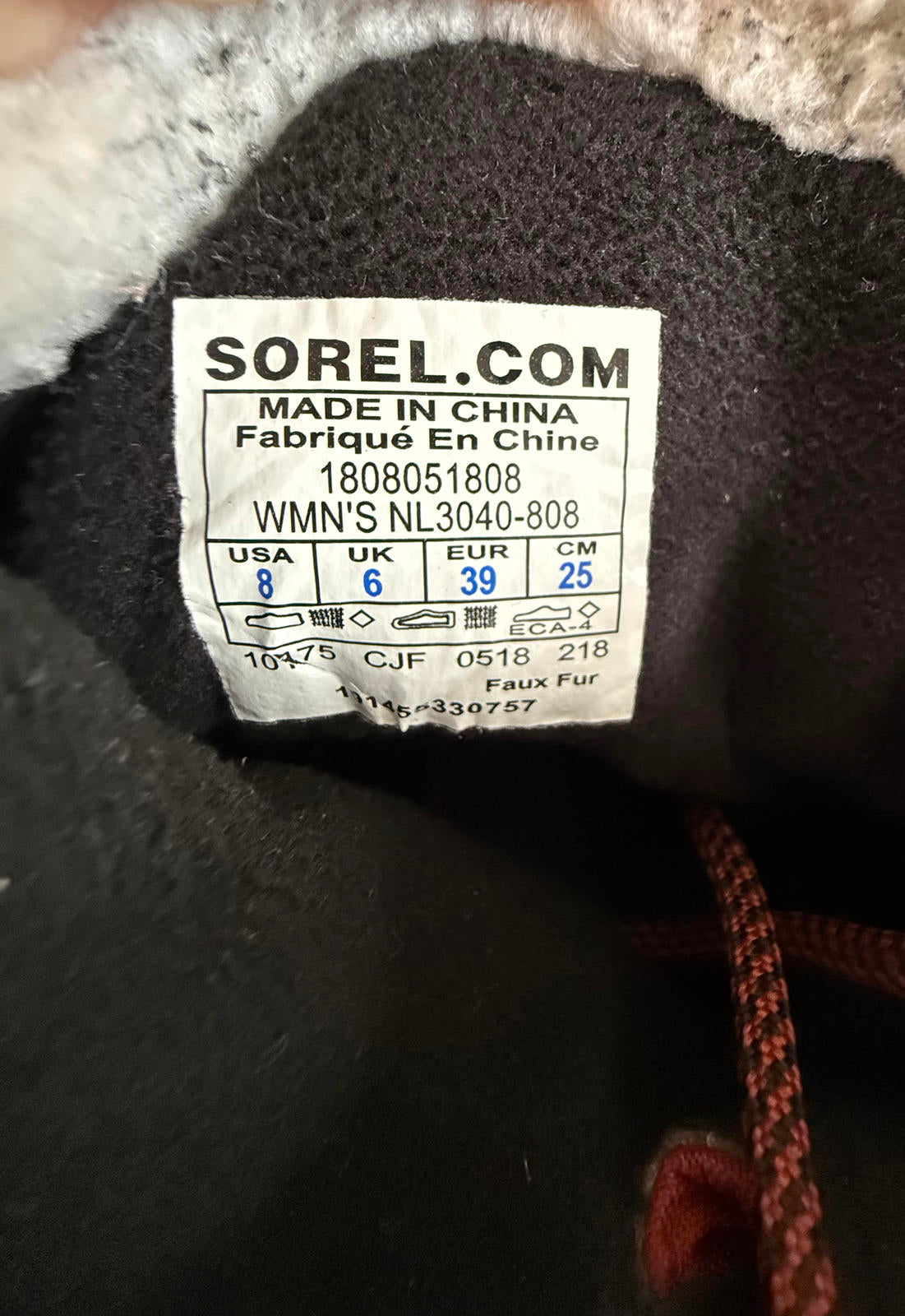 Sorel Explorer Carnival boots red / black size 6 (sku 19)