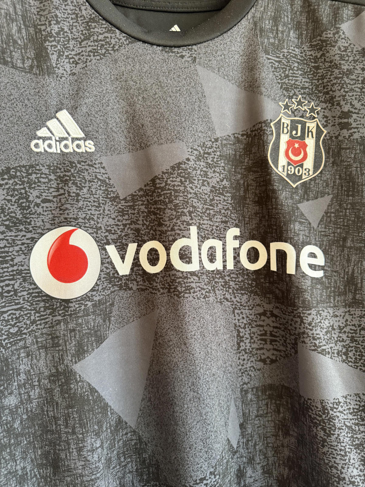 Besiktas 2019-20 Away Shirt Black size XL SKU A6