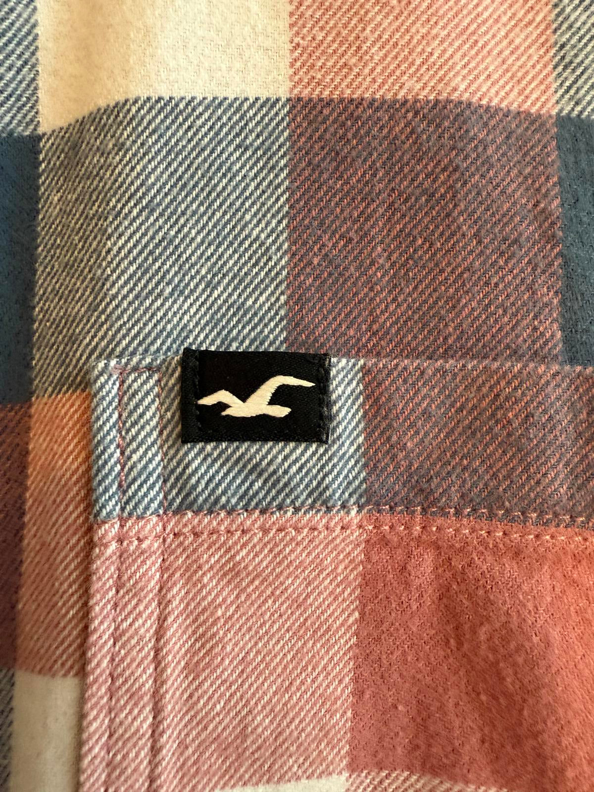Hollister long sleeve shirt in a red, white, and blue check size XL (SKU B1)