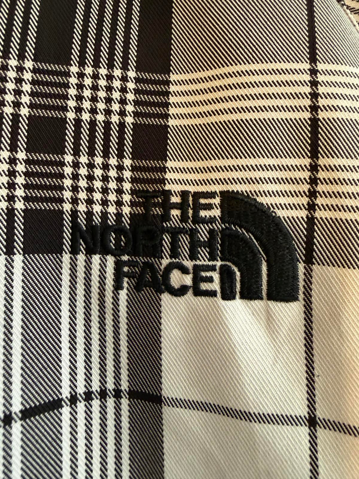 The North Face Women's Plaid Deluxe Toggle Ski Jacket size M (SKU F2)
