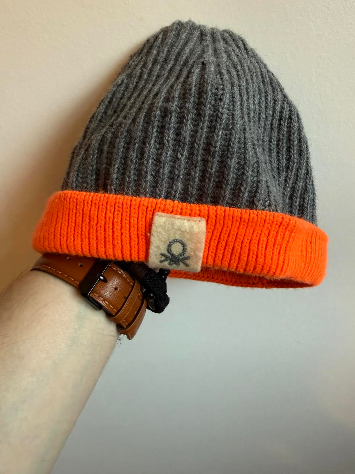 Benetton wool hat size S (SKU B11)