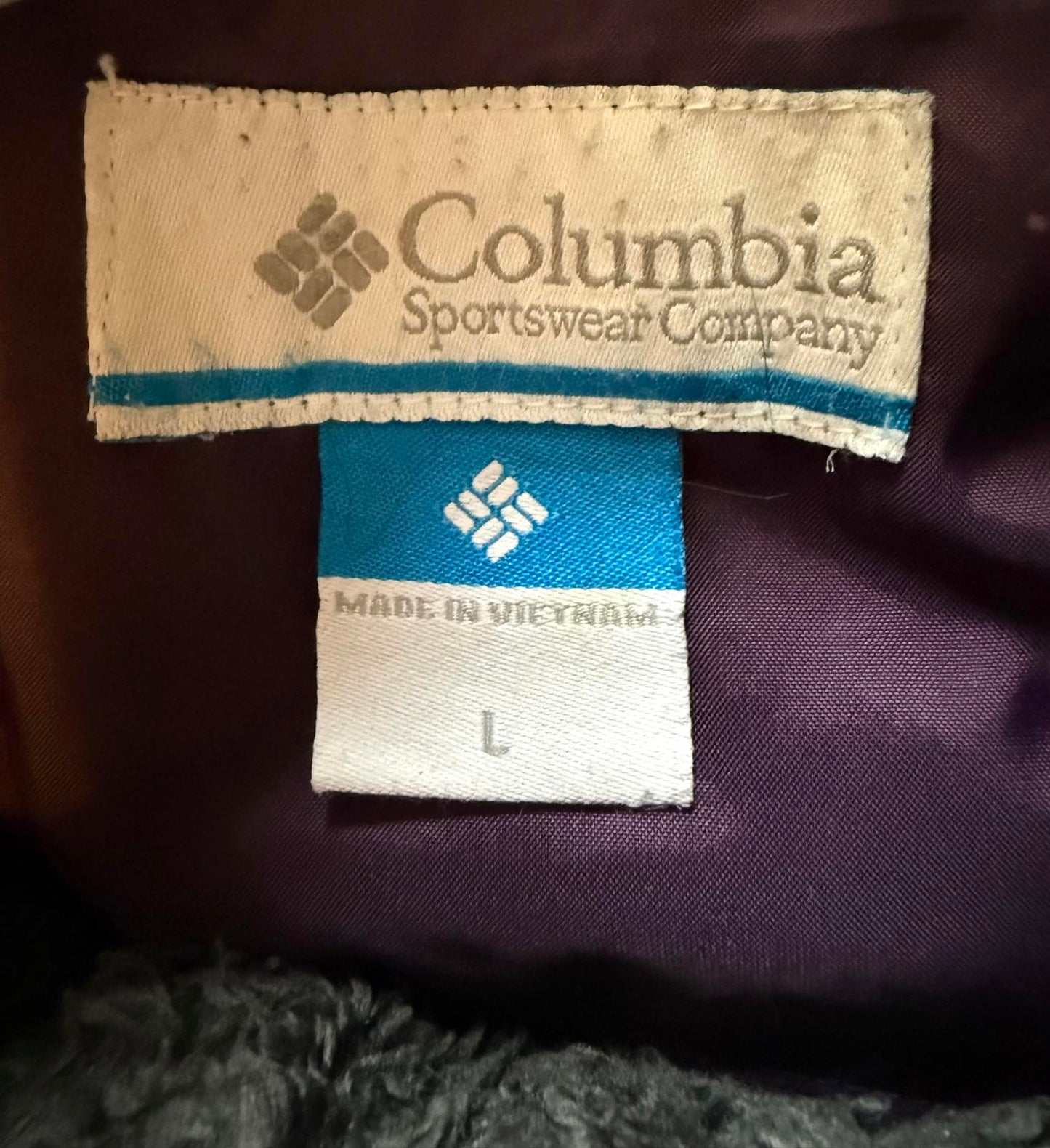 Columbia Omni-Shield Winter Jacket purple / black plaid pattern size L (sku A16)