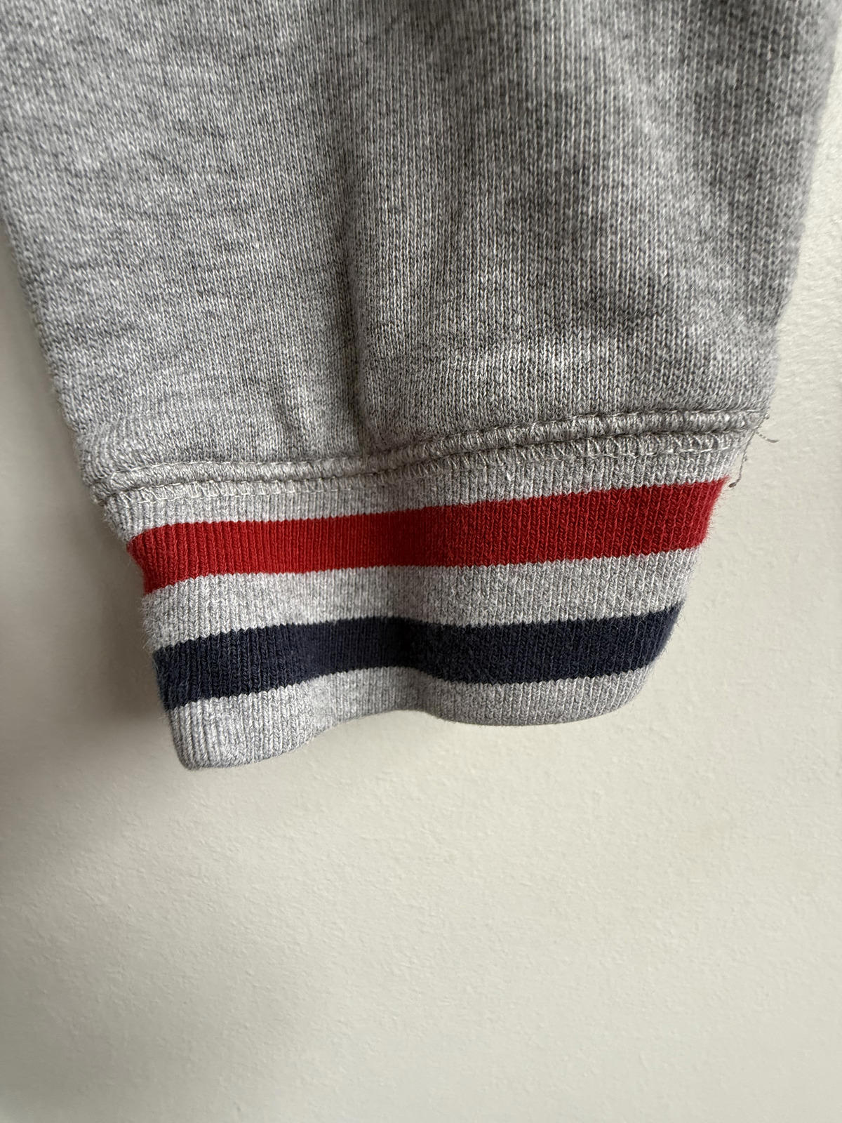 United Colors of Benetton sweater childrens age 11-12 (sku B6)