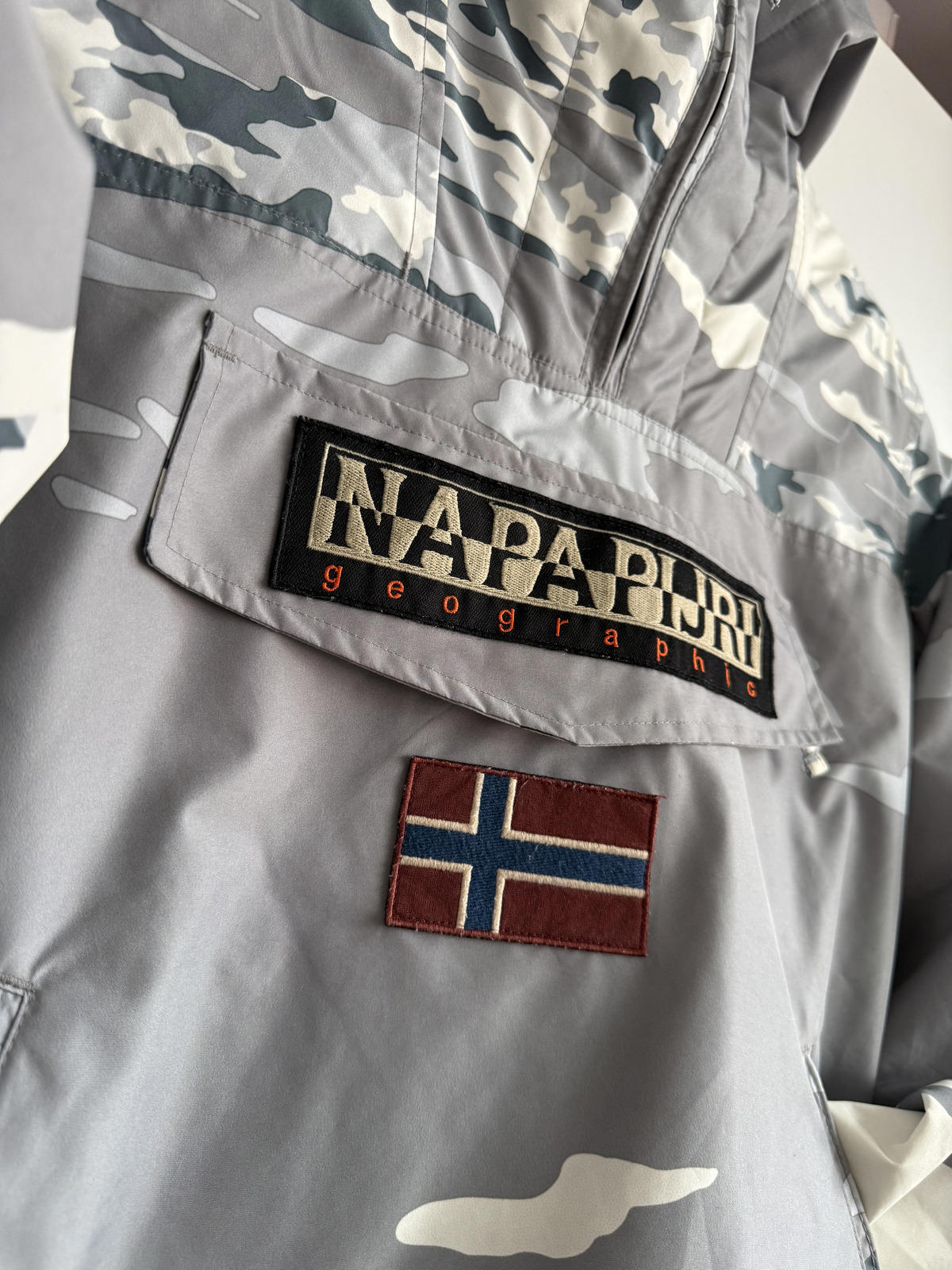 Napapijri Rainforest Winter Jacket "Camo Ice" size S RARE (sku B3)