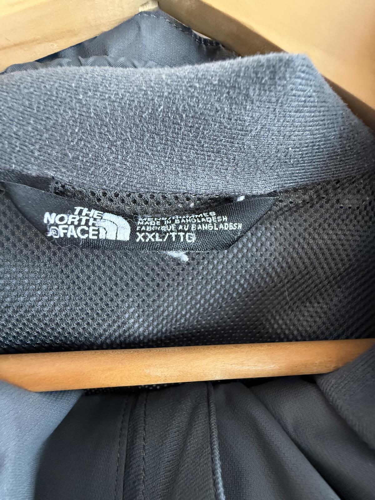 The North Face HyVent windbreaker " grey/charcoal " size xxl (sku H2)