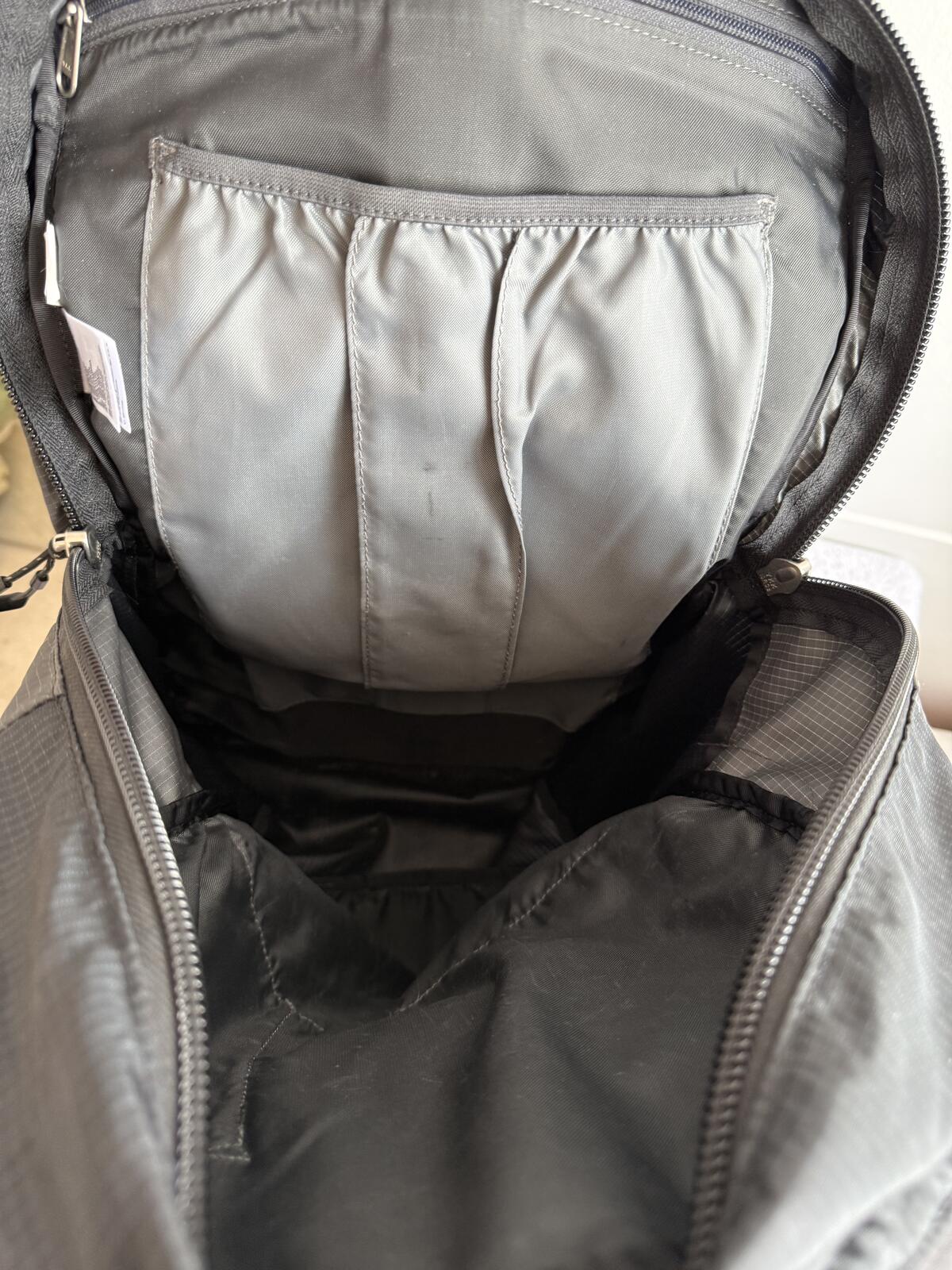 The North Face Alteo 25 Backpack "black" (sku  )