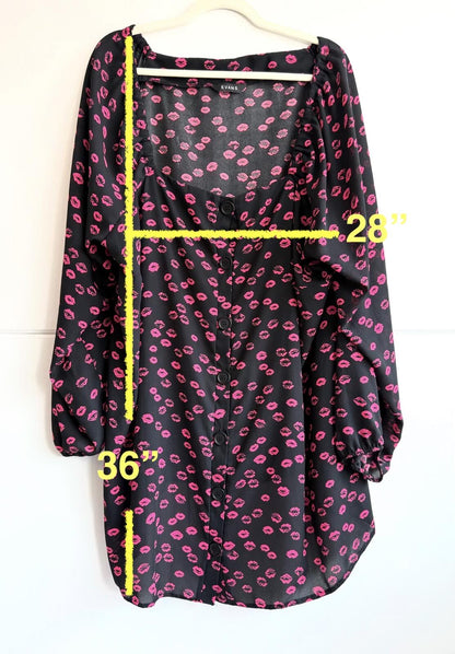 Evans Black blouse "lips" size 26 (sku H4)