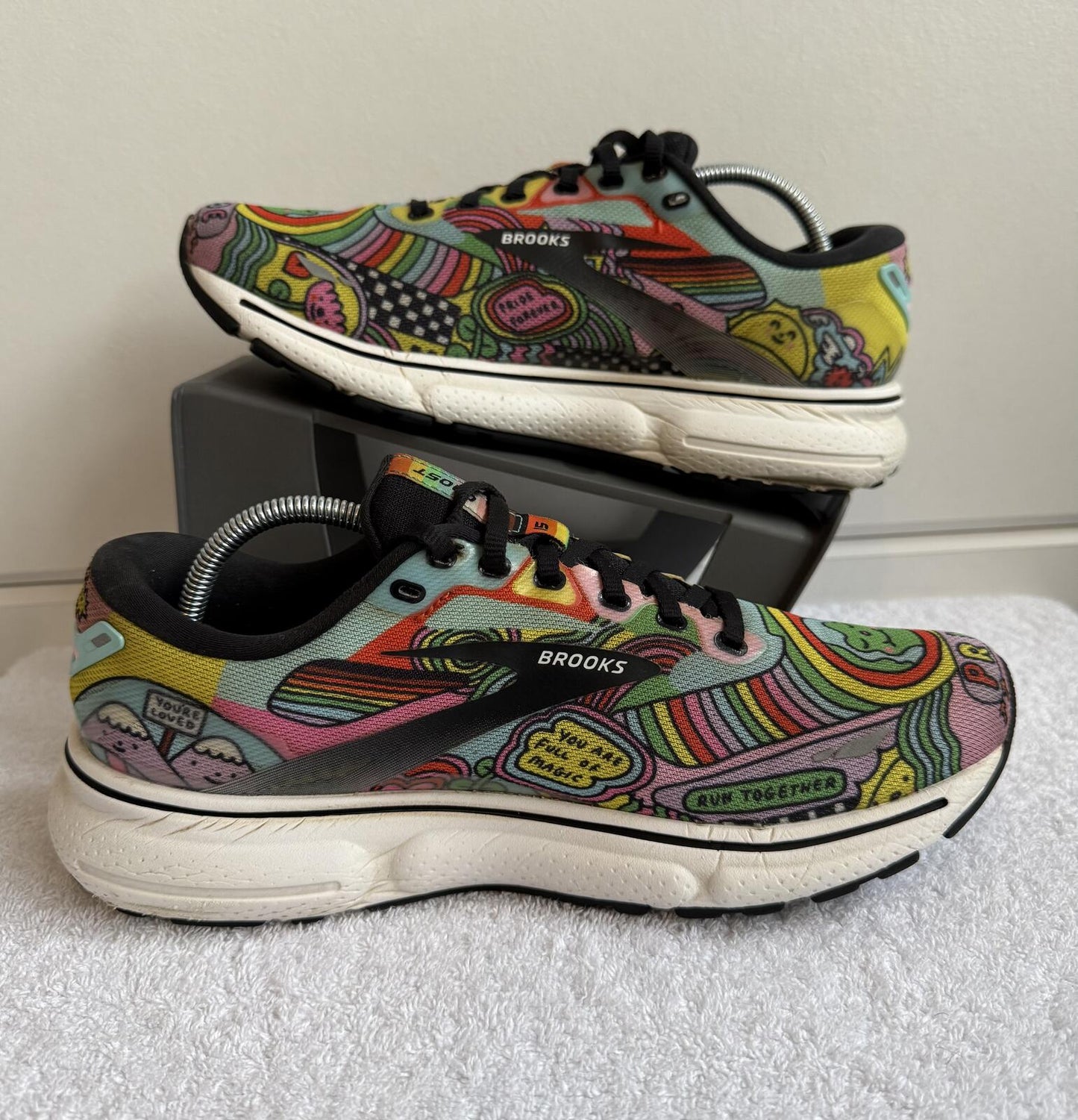 Brooks Ghost 15 x  Wednesday Holmes "Run Proud" edition size 7 (sku 18)