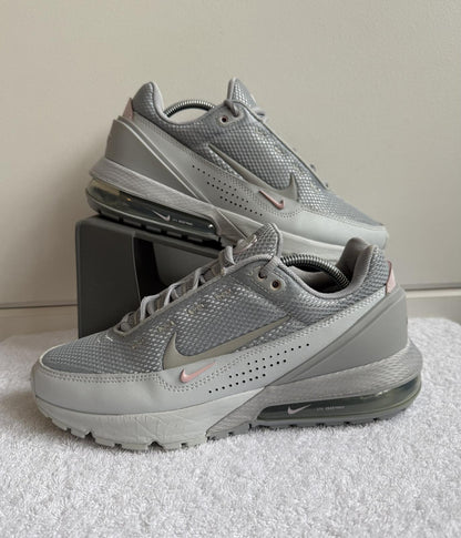 Nike Air Max Pulse Women's Shoe "Grey/Pure Platinum" size 6 (sku 17)