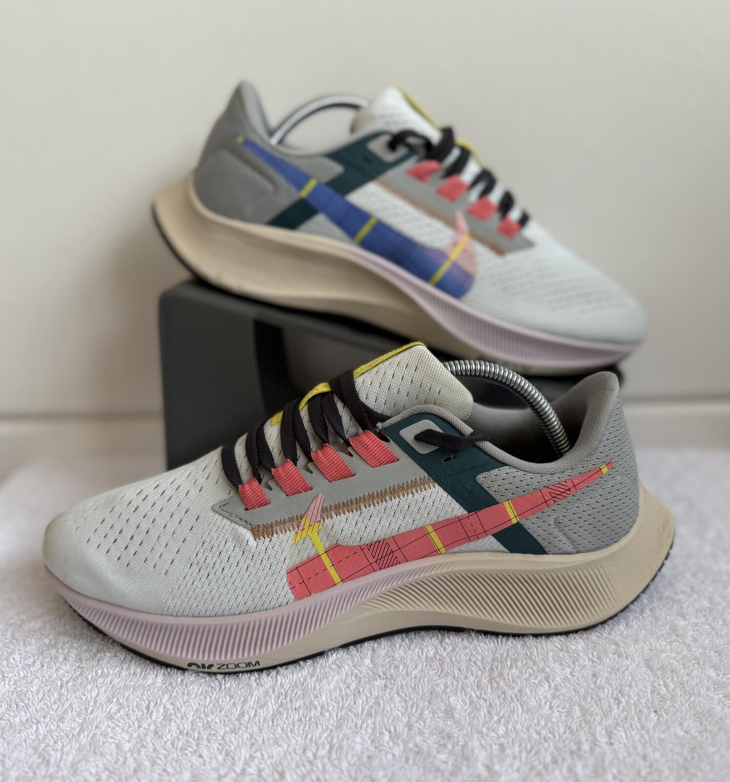 Nike Air Zoom Pegasus 38 Premium "Blue Tint Regal Pink" size 6 (sku 2)