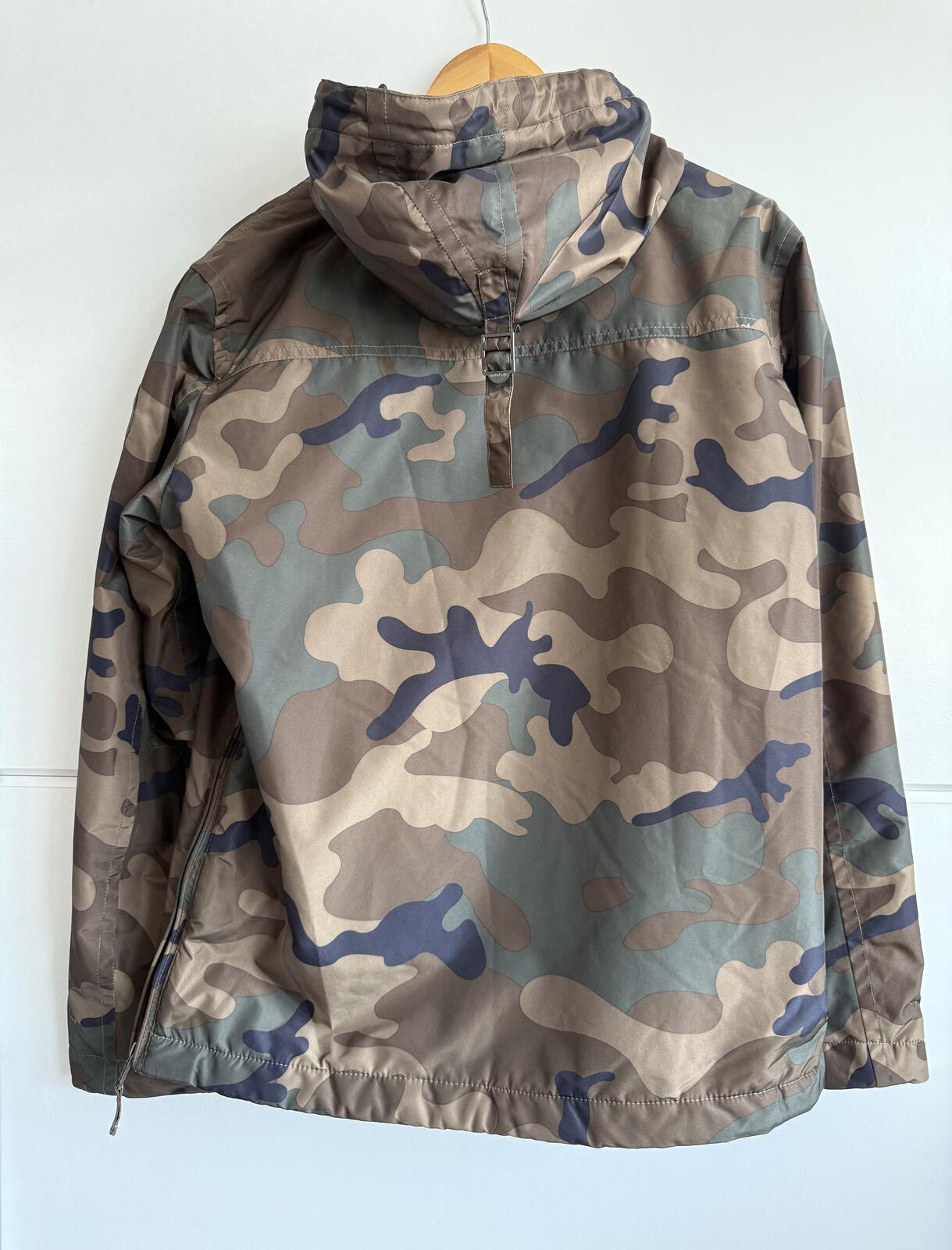 Napapijri Rainforest Camouflage Winter Anorak size S (sku E7)