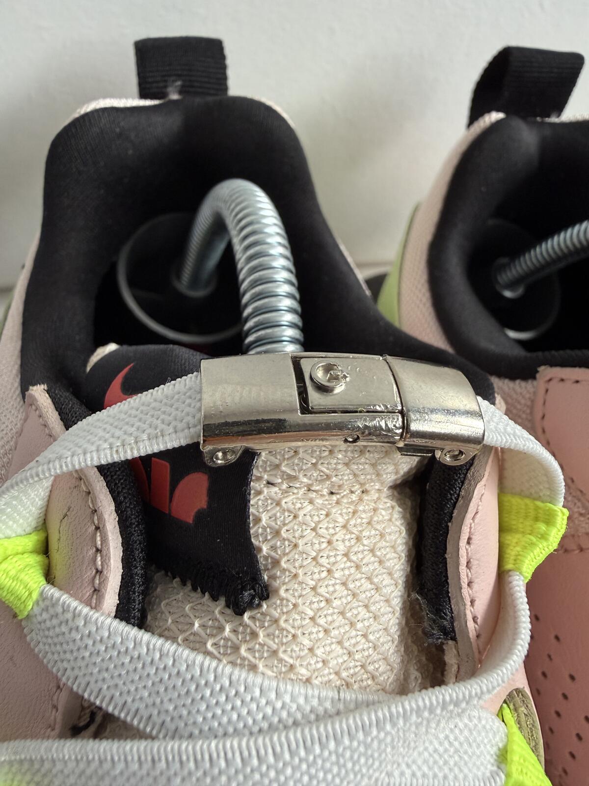Nike Air Max Verona "Guava Ice" size 6 (sku )