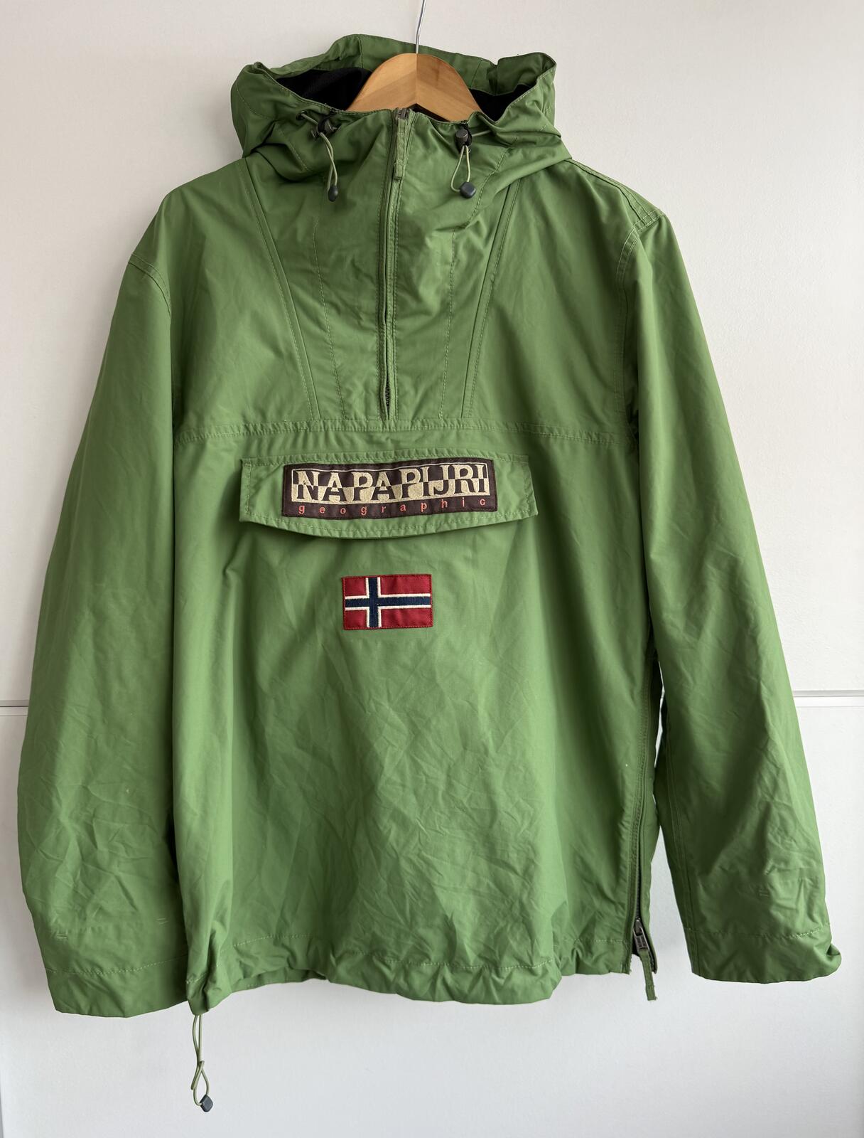 Napapijri Rainforest Summer jacket size M (sku G2)
